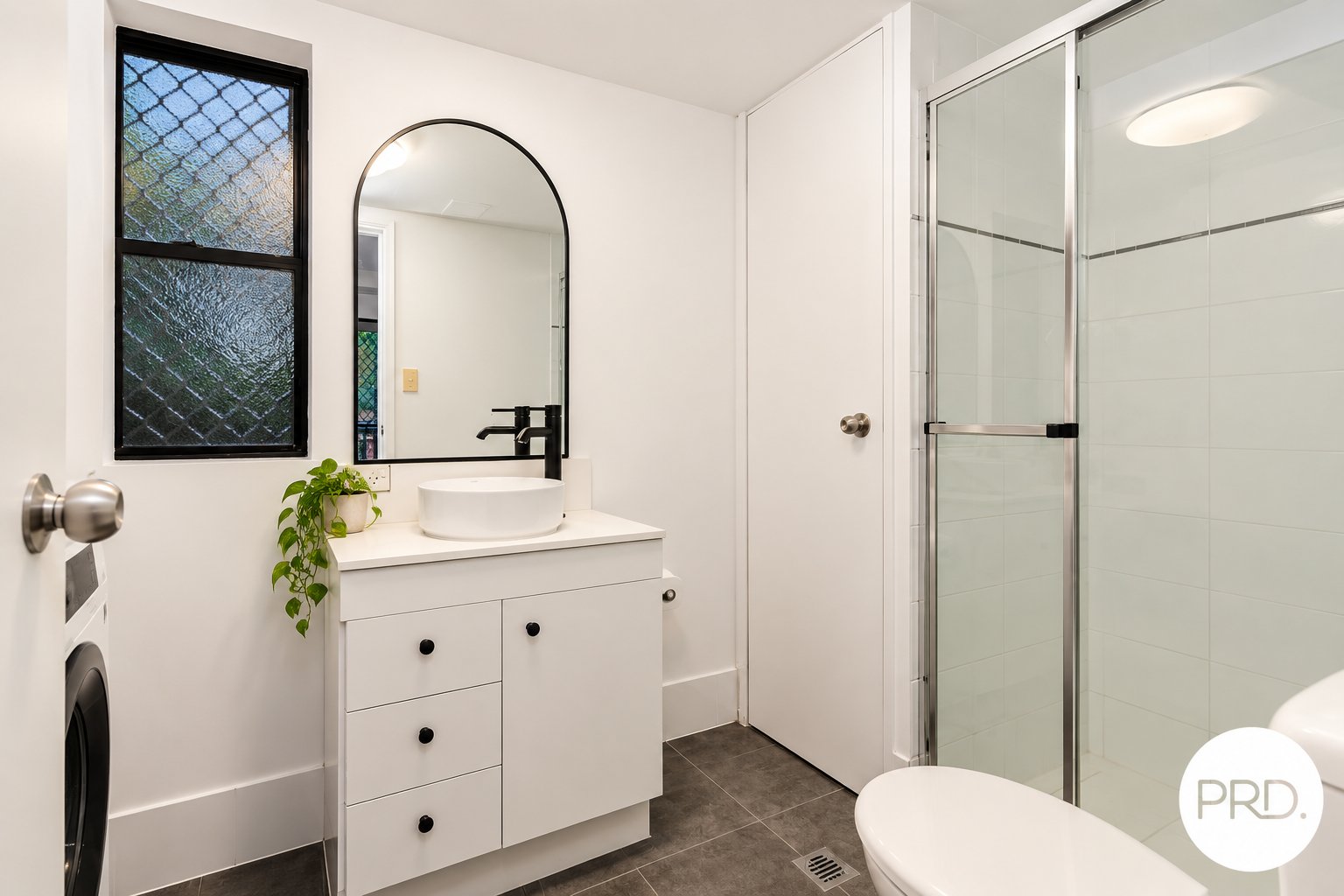 4/2 Johnston Street SOUTHPORT 9