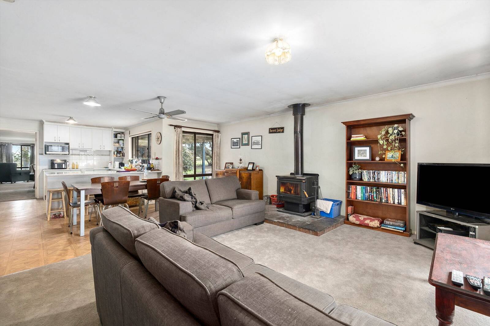 Gallery: 42 Karingal Park Drive