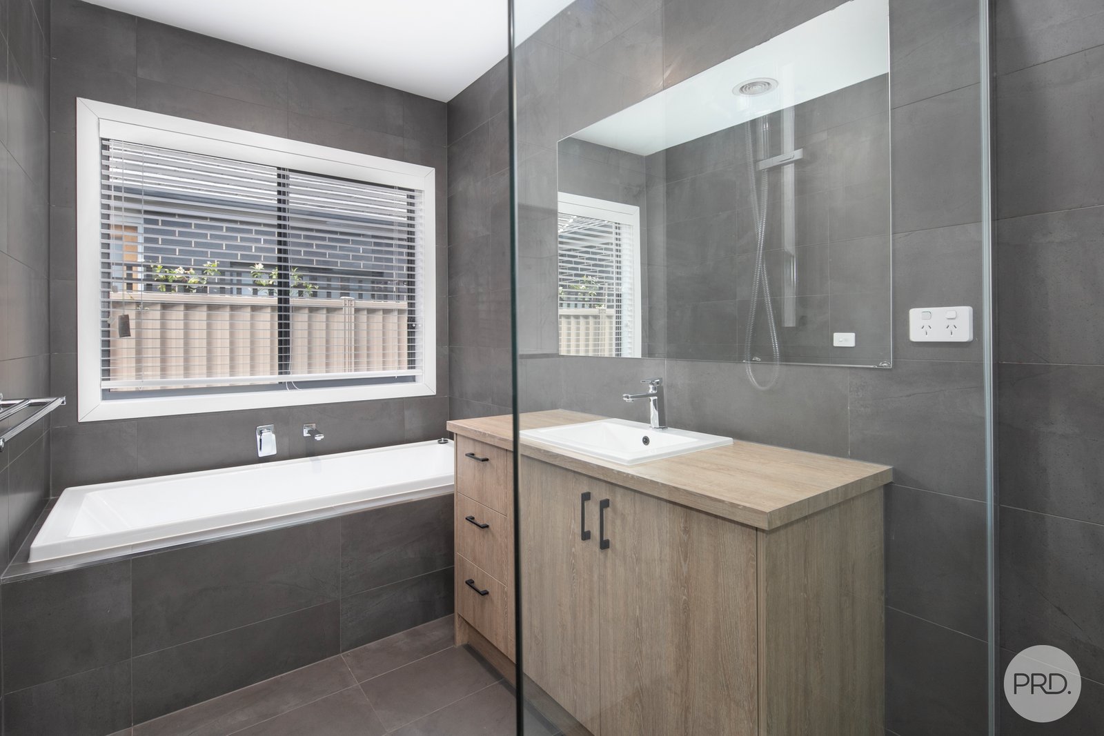 42 Karol Street ALFREDTON 13