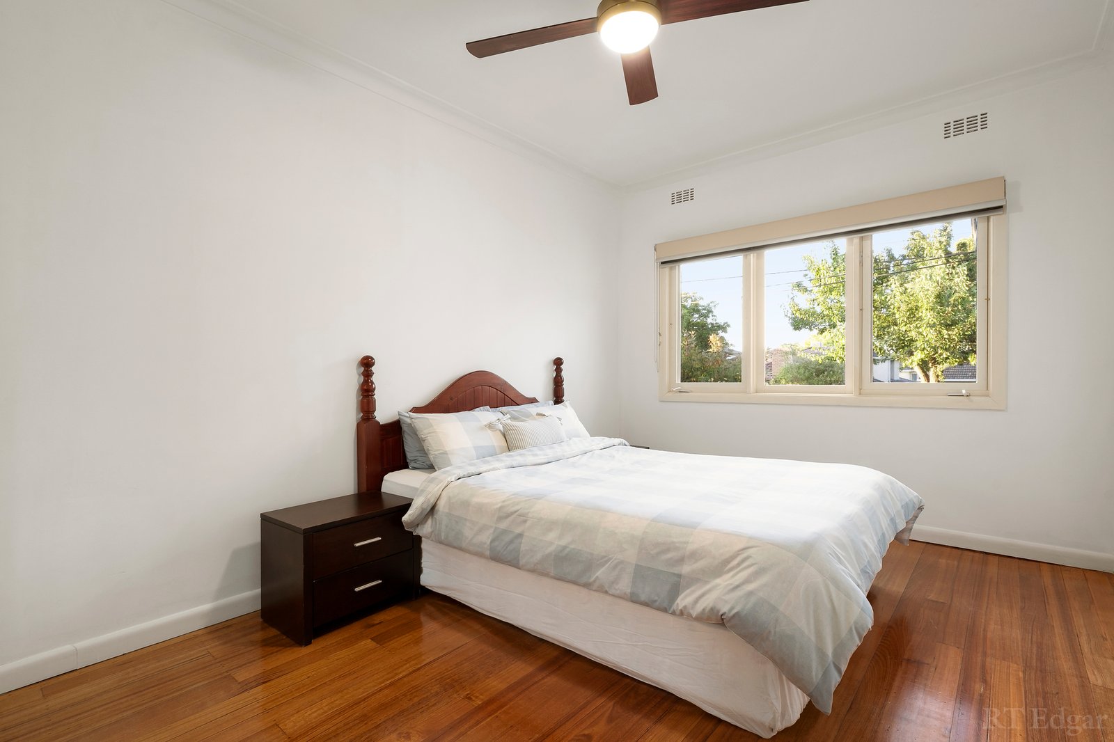 Real Estate and Property in 42 Katrina Street, Blackburn North, VIC