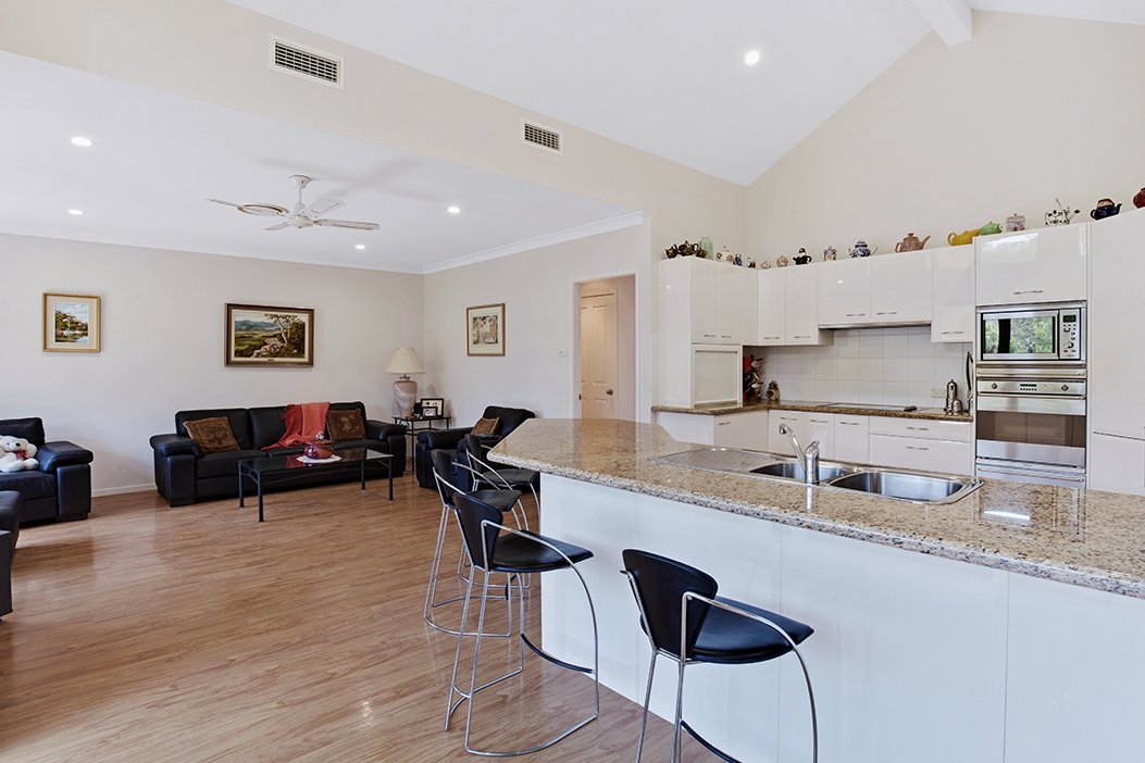 42 Kestrel Avenue SALAMANDER BAY 9