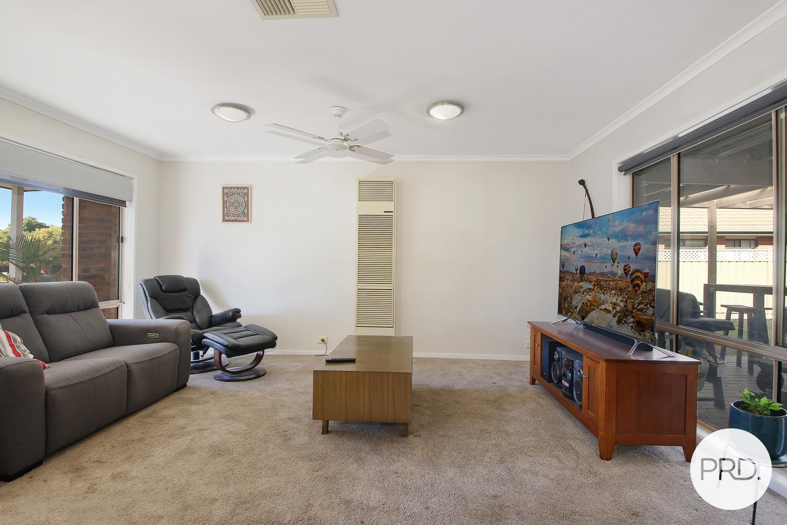 42 Koetong Crescent WEST WODONGA 2