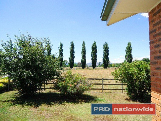 42 Lacmalac Road TUMUT 14