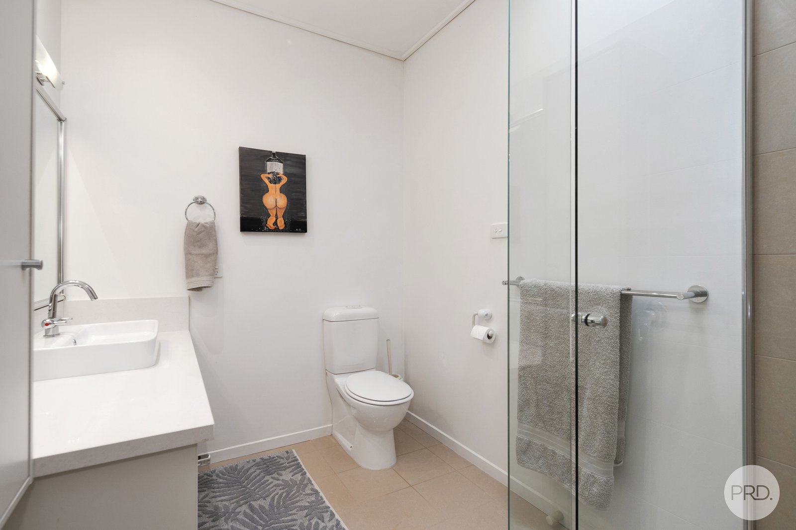 42 Lake Gardens Avenue LAKE GARDENS 6