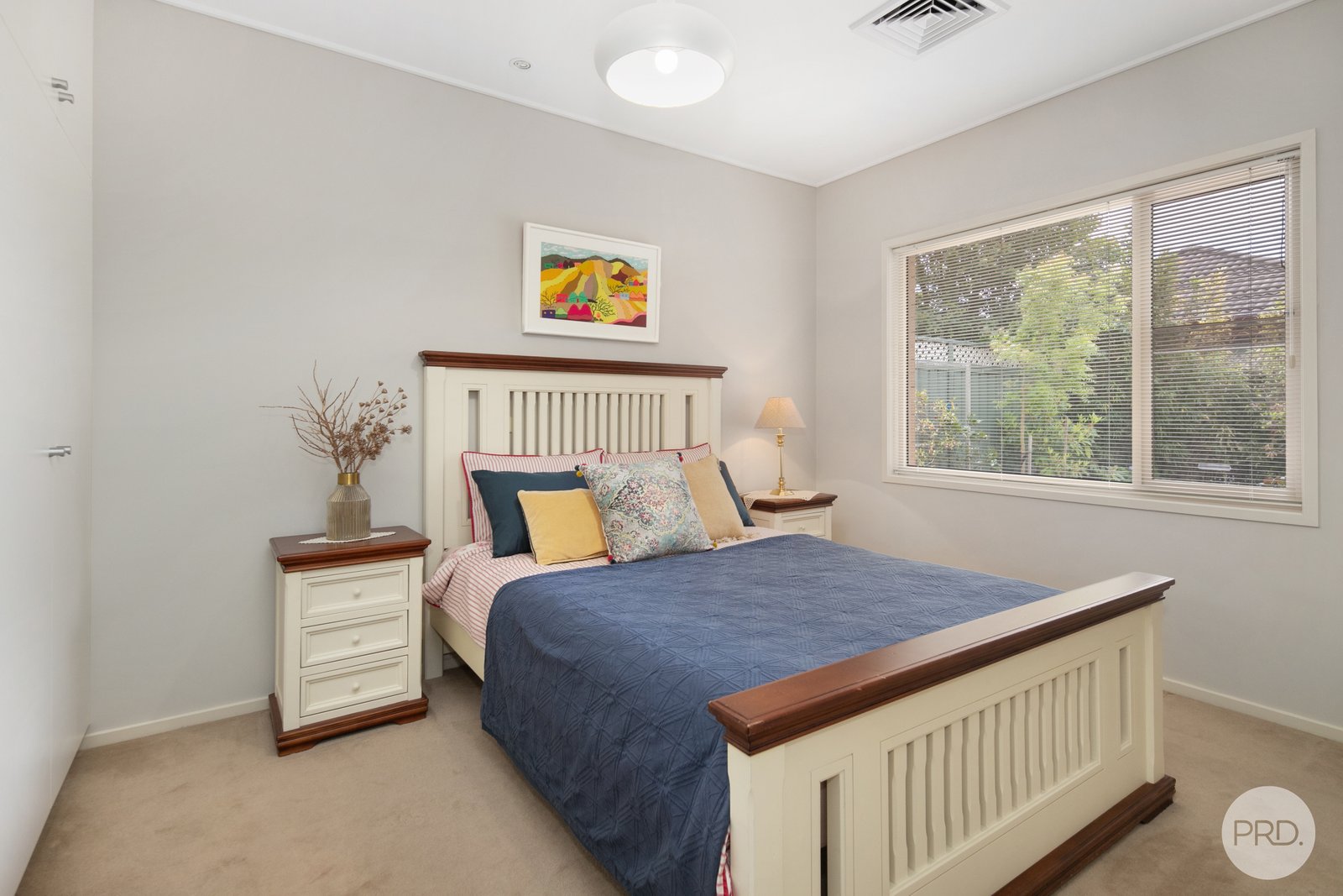 42 Lake Gardens Avenue LAKE GARDENS 13