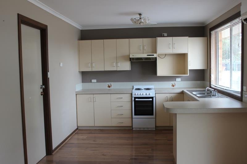 4/2 Leena Place WAGGA WAGGA 2