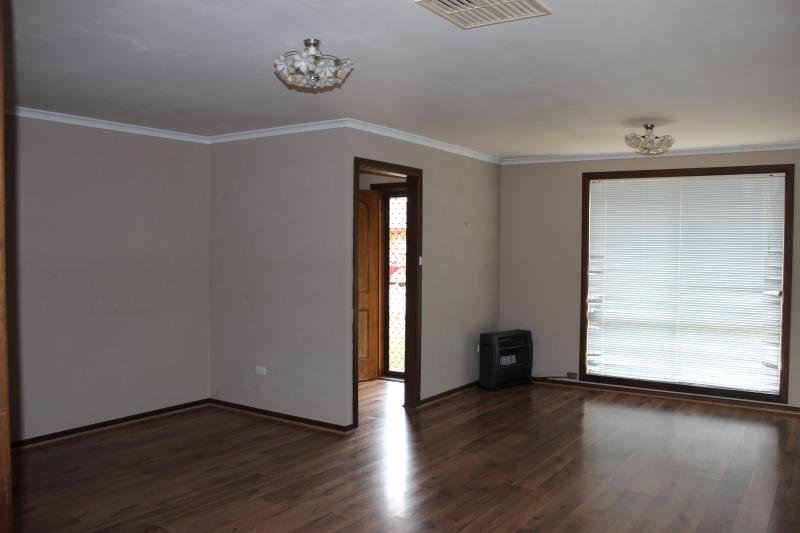 4/2 Leena Place WAGGA WAGGA 3