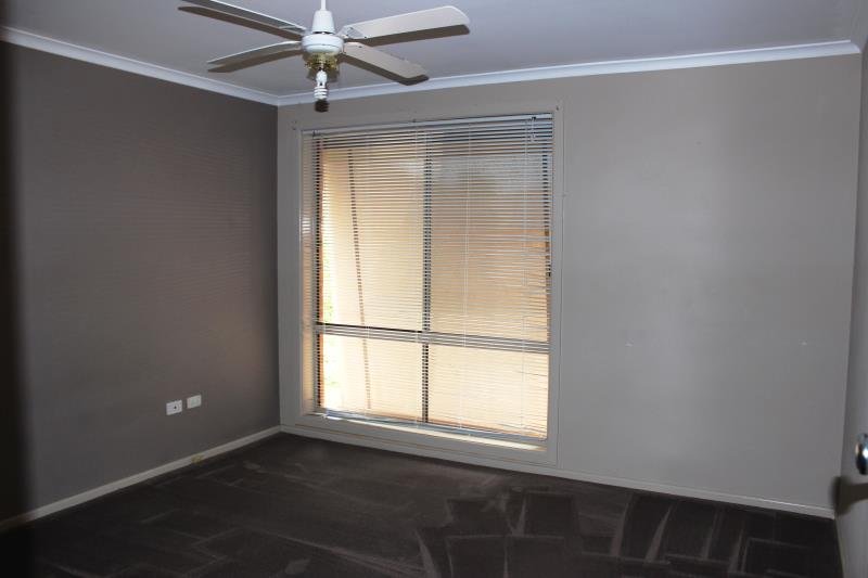 4/2 Leena Place WAGGA WAGGA 4