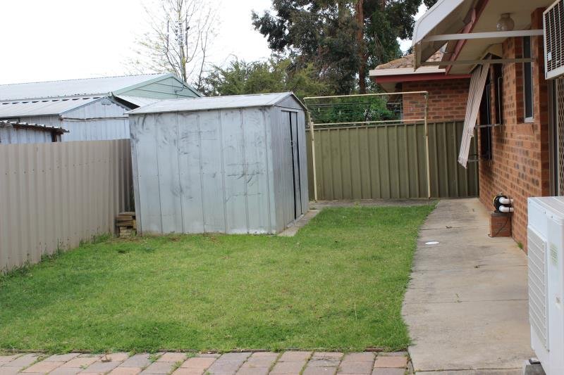 4/2 Leena Place WAGGA WAGGA 5