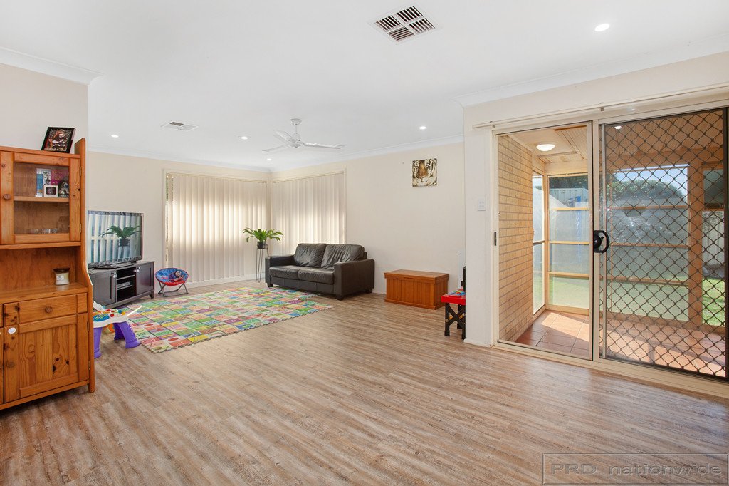 42 Lemonwood Circuit THORNTON 10