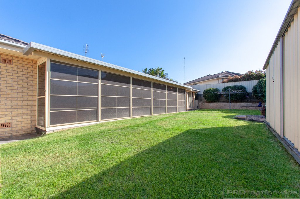 42 Lemonwood Circuit THORNTON 23