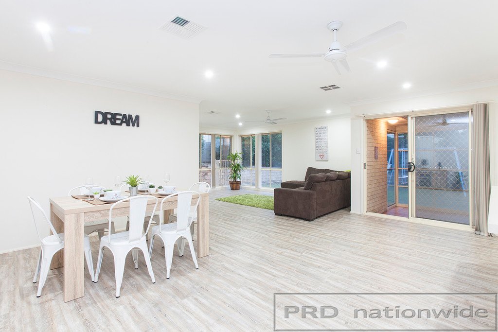 42 Lemonwood Circuit THORNTON 8