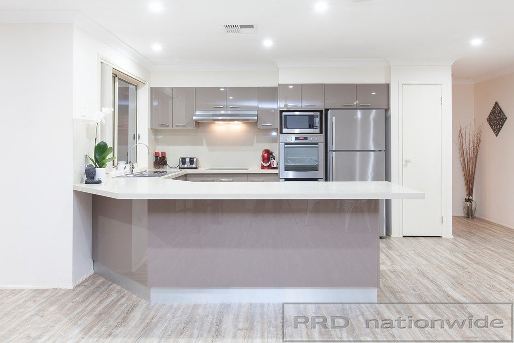 42 Lemonwood Circuit THORNTON 9
