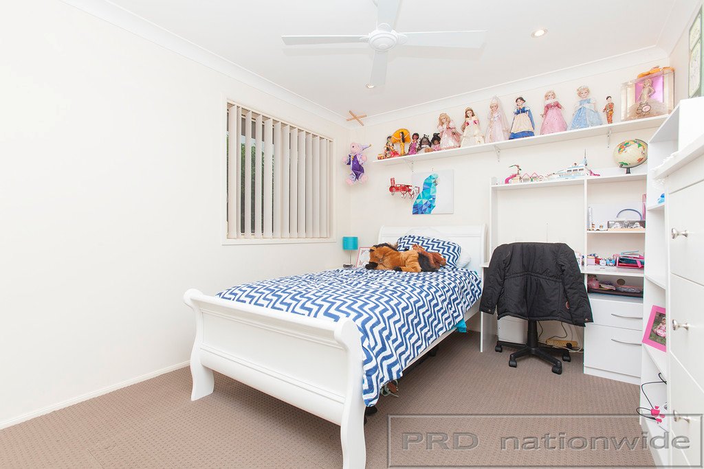 42 Lemonwood Circuit THORNTON 22
