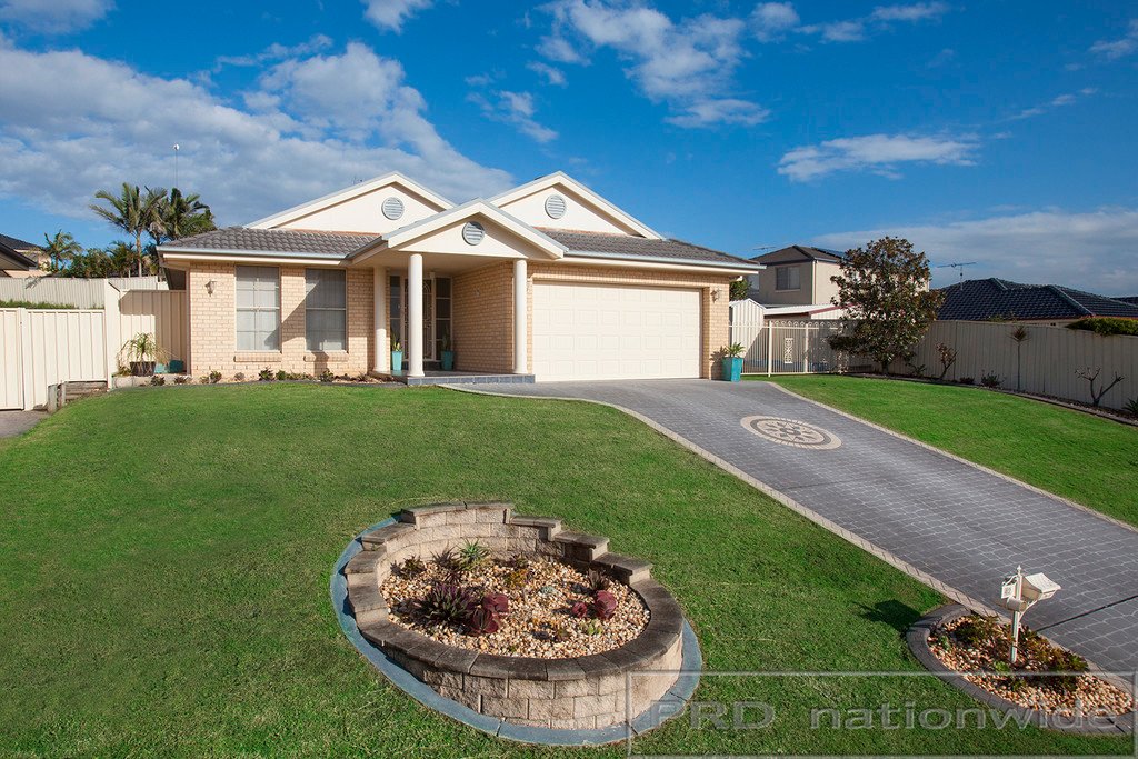 42 Lemonwood Circuit THORNTON 24