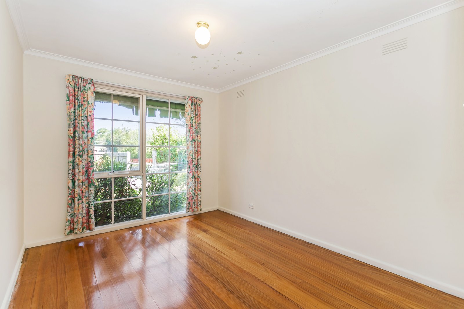 Gallery: 42 Lincoln Drive