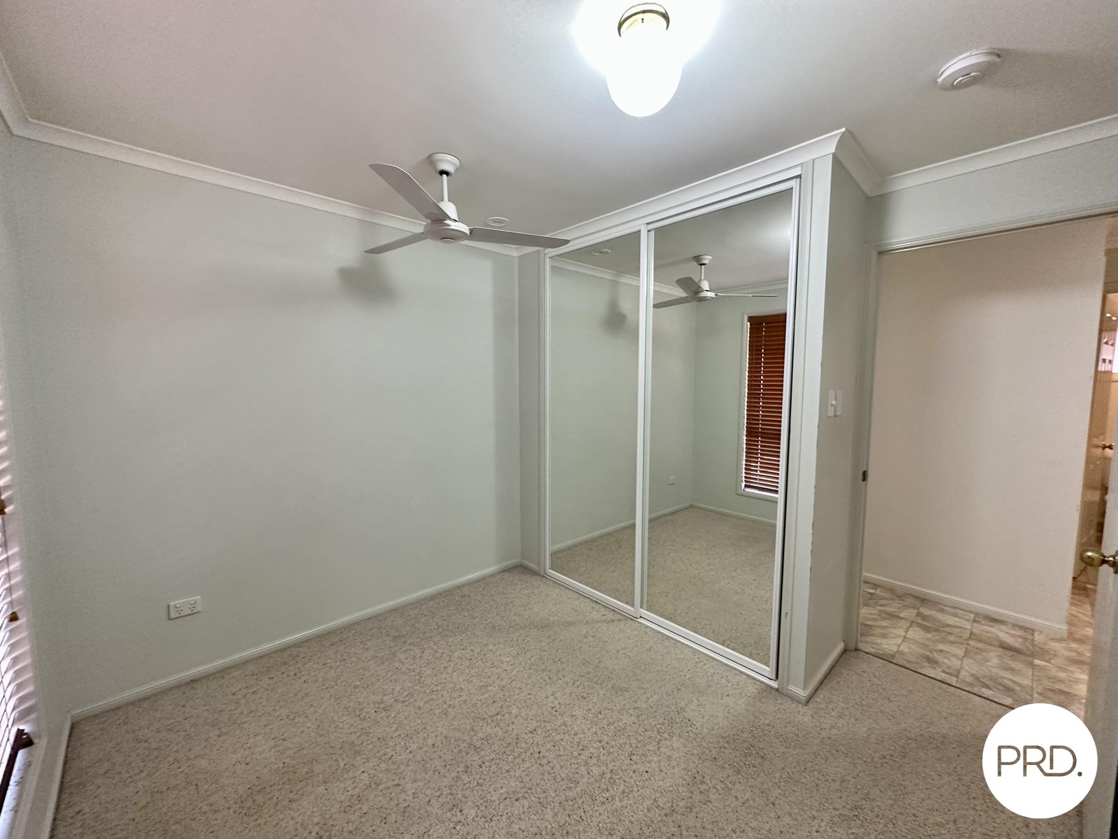 42 LOMANDRA Street BOYNE ISLAND 11