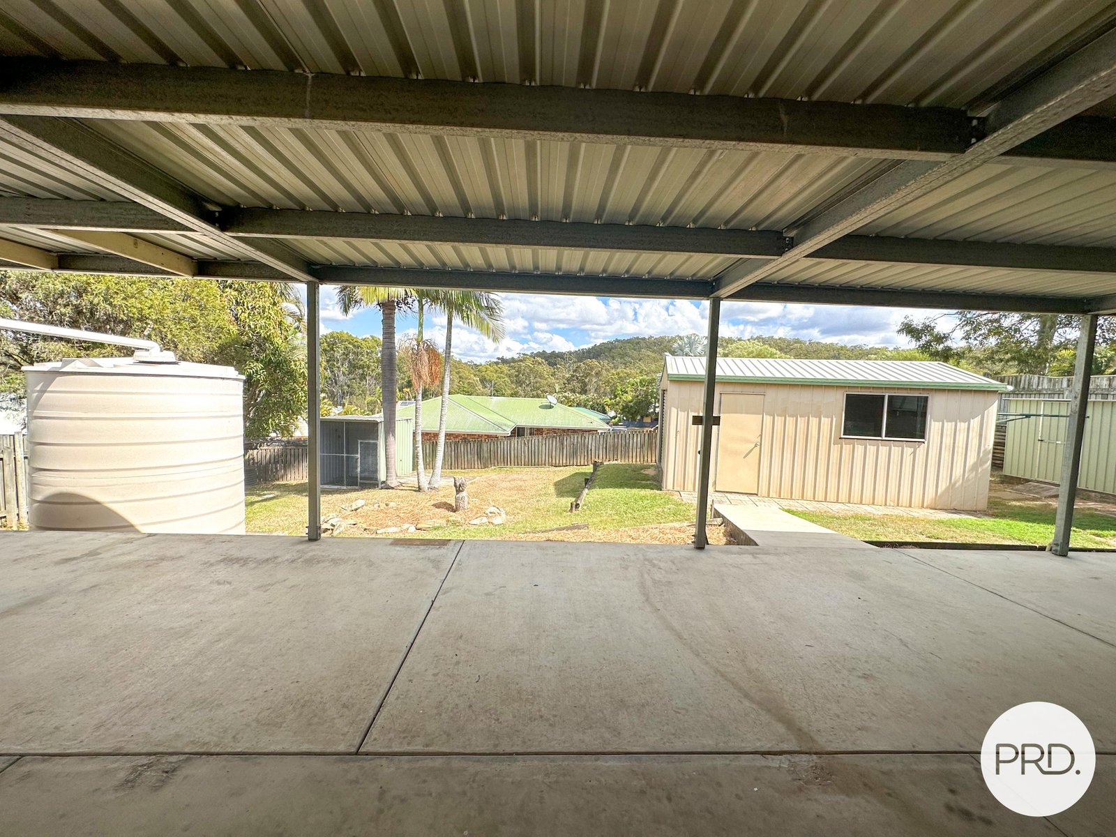 42 LOMANDRA Street BOYNE ISLAND 16