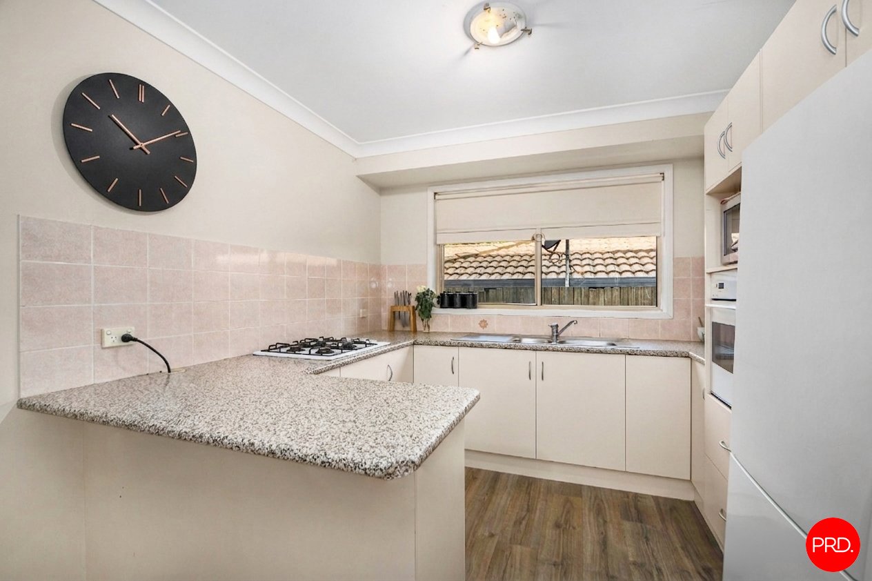 42 Lord Howe Drive ASHTONFIELD 9