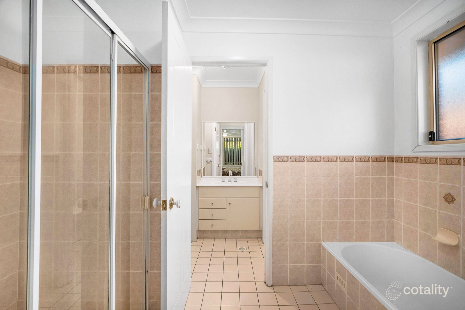42 Lord Howe Drive ASHTONFIELD 11