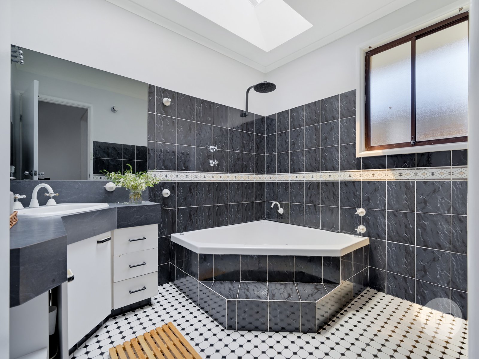 42 Lyn Circuit JAMISONTOWN 8