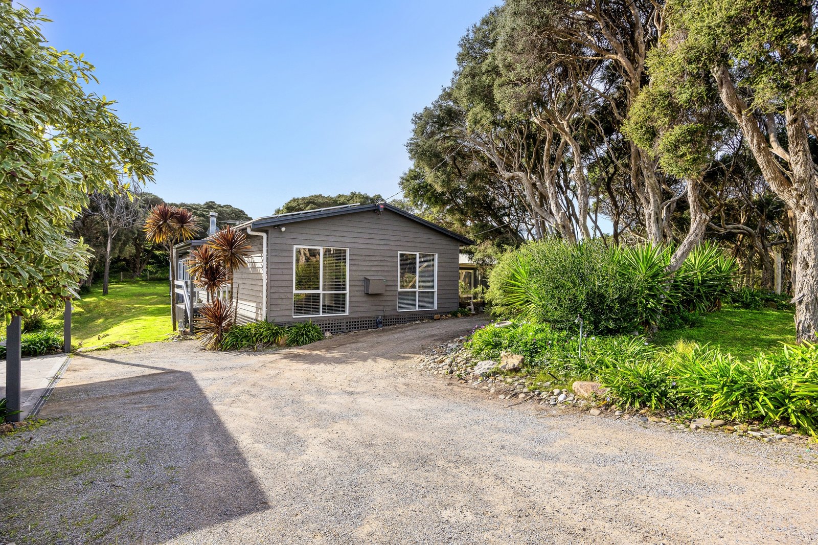 Real Estate and Property in 42 Macfarlan Avenue, Blairgowrie, VIC