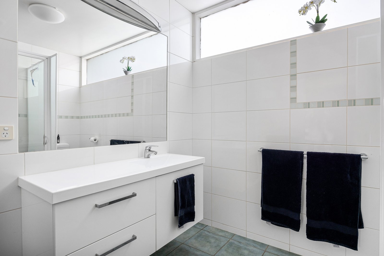 Real Estate and Property in 42 Macfarlan Avenue, Blairgowrie, VIC