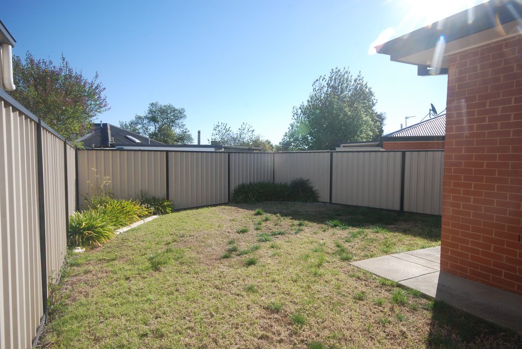 4/2 Macquarie Street MOUNT AUSTIN 10