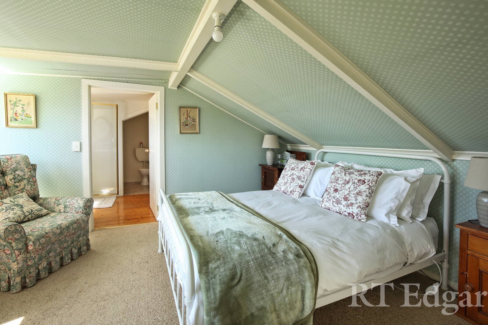 Real Estate and Property in 42 Main Road, Lancefield, VIC