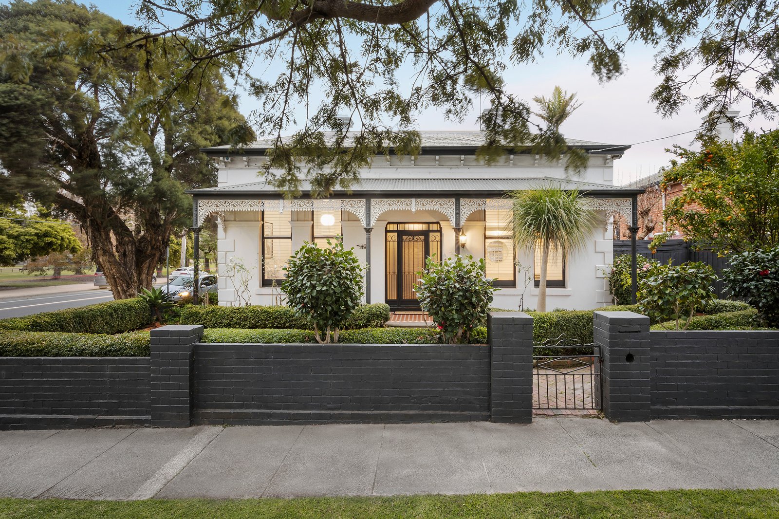 42 Malvern Grove, Caulfield North, 3161