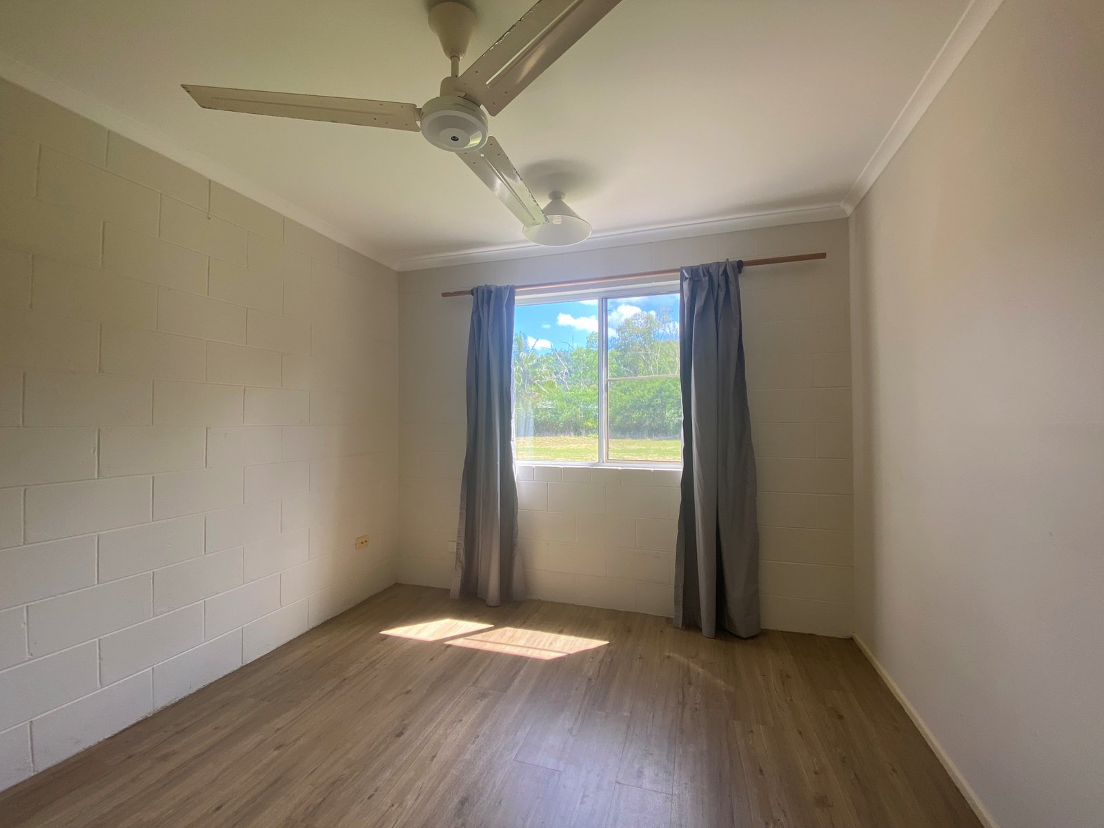 4/2 Mandalay Road MANDALAY 5