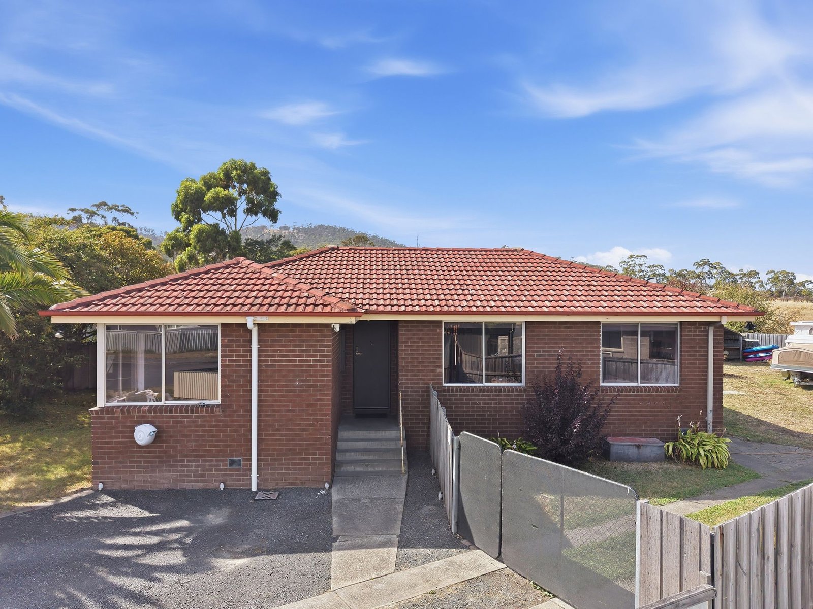 42 Marston St  CLARENDON VALE 1