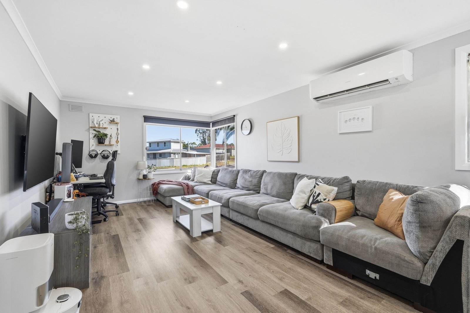 42 Marston St  CLARENDON VALE 2