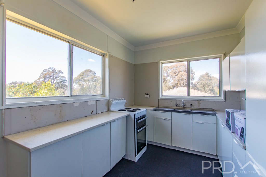 42 Mayday Road BATLOW 6