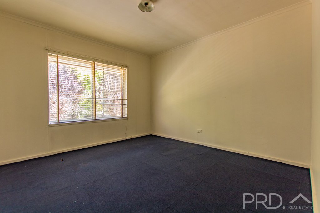 42 Mayday Road BATLOW 7