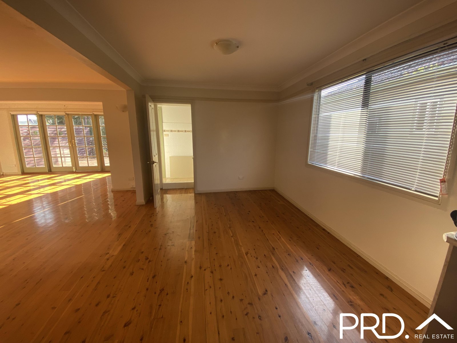 42 Milford Avenue PANANIA 4