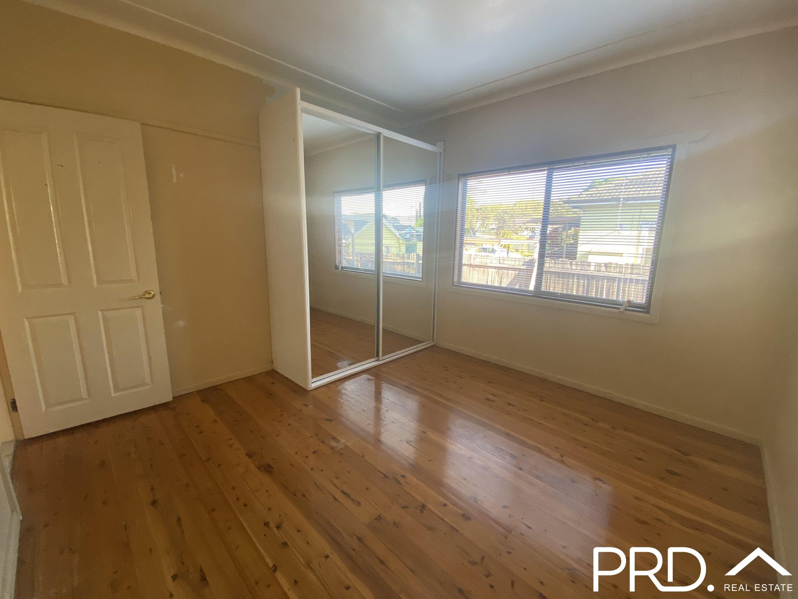 42 Milford Avenue PANANIA 7