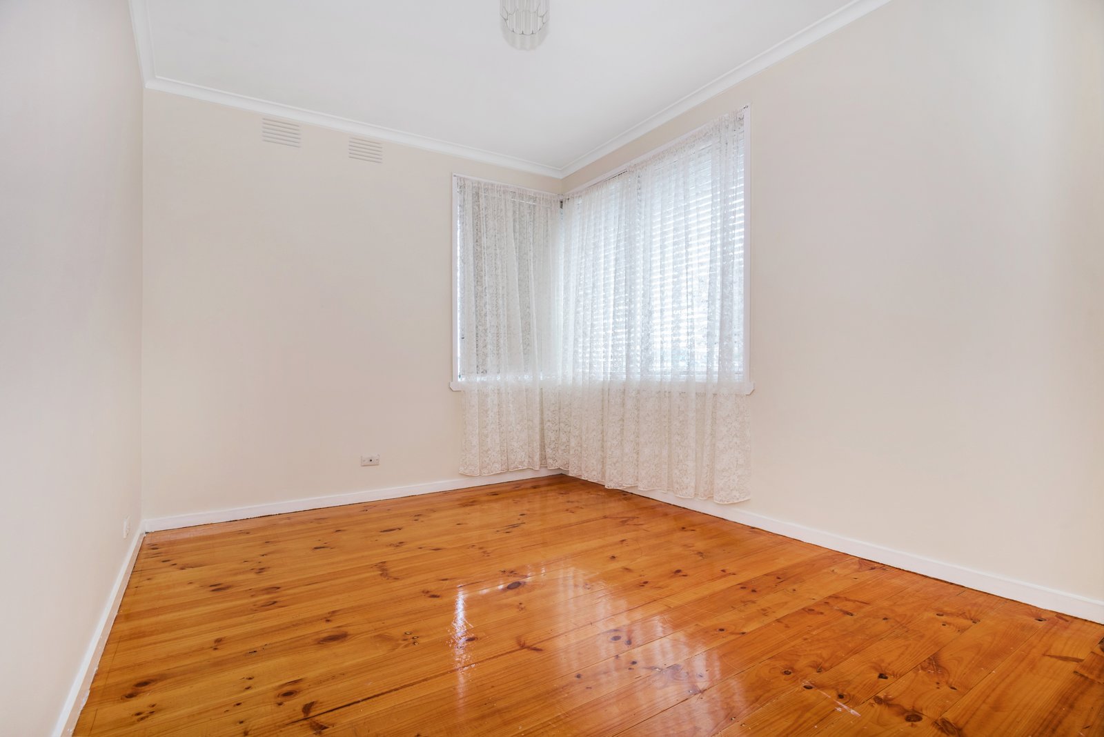 Gallery: 4/2 Nina Court