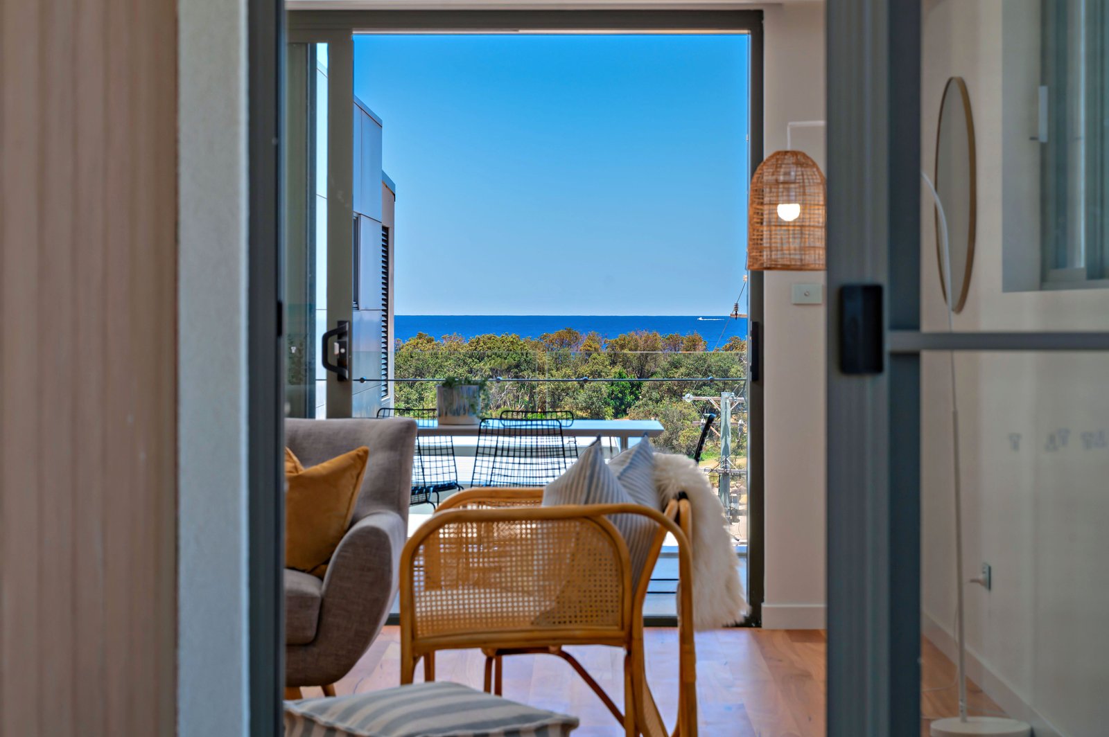 4/2 Ocean Parade BOAT HARBOUR 13