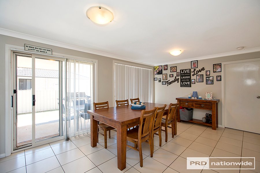 42 Orley Drive TAMWORTH 3