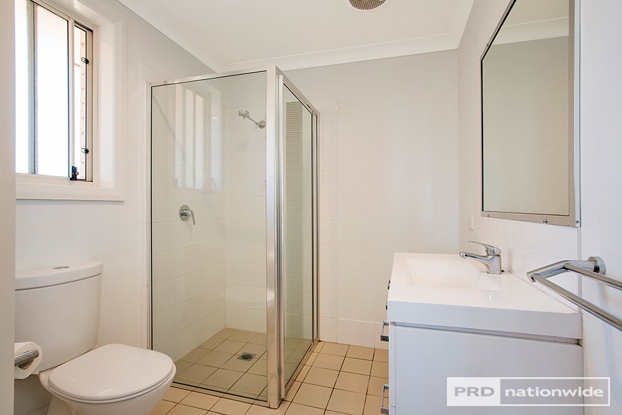 42 Orley Drive TAMWORTH 8