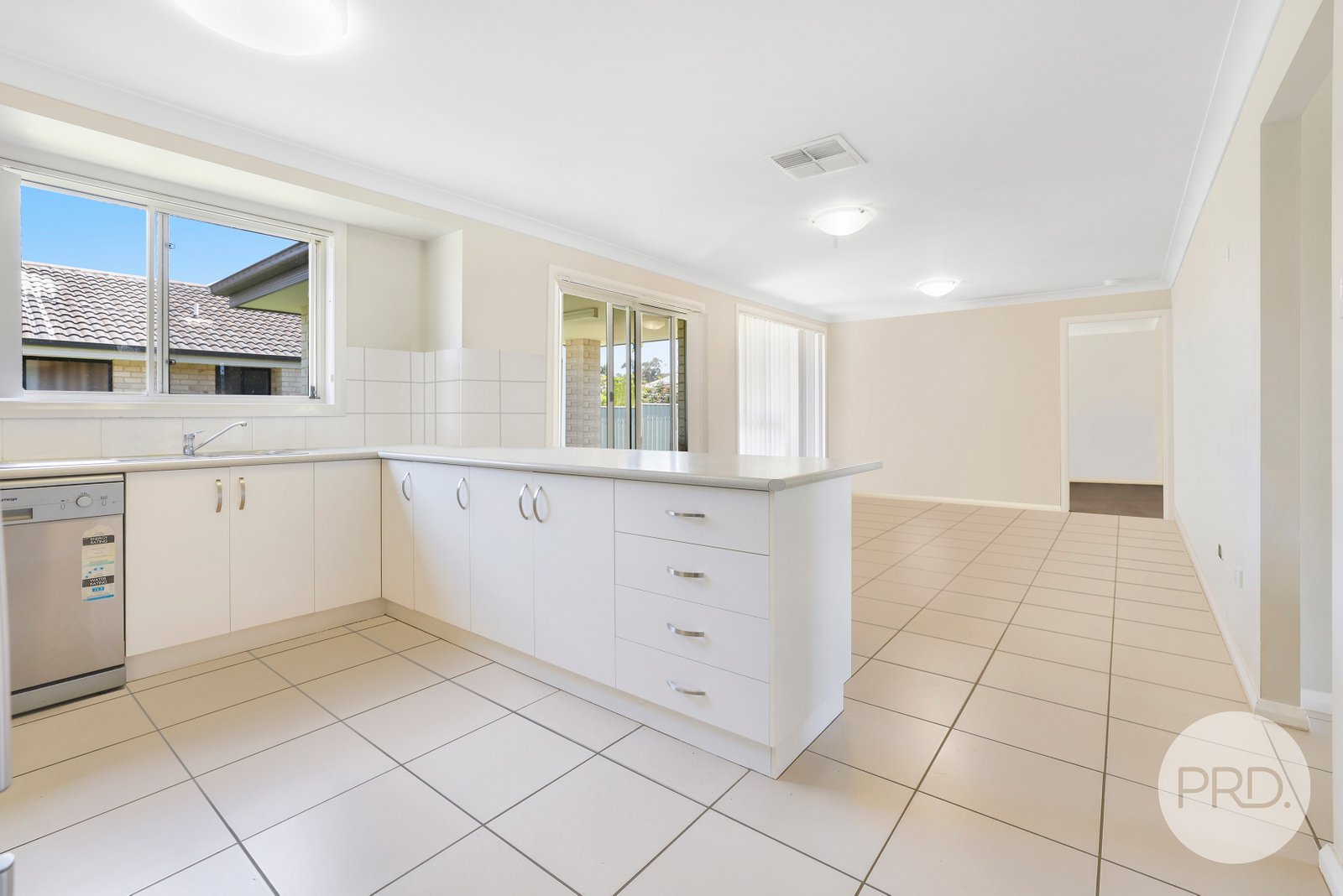 42 Orley Drive TAMWORTH 5
