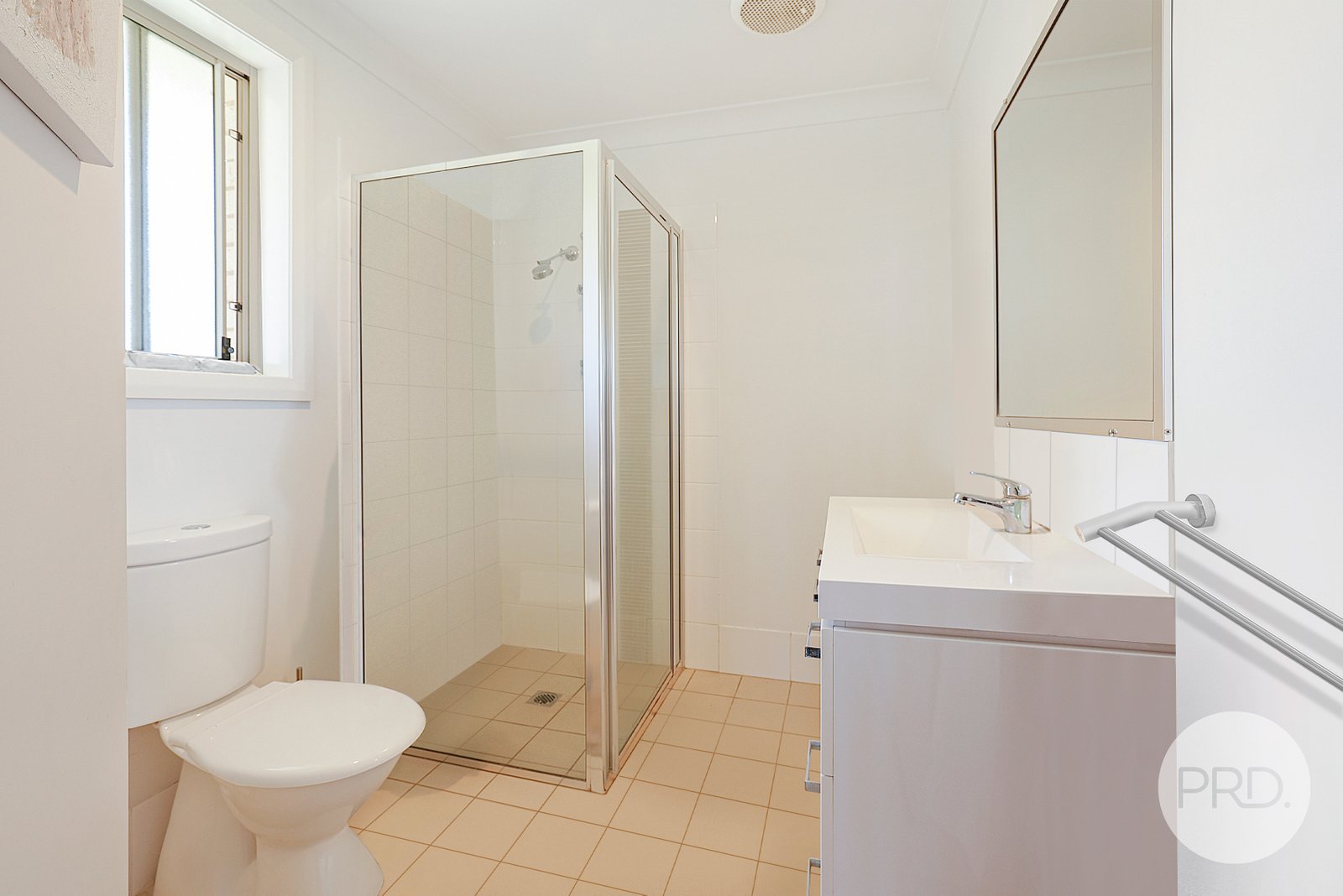 42 Orley Drive TAMWORTH 8