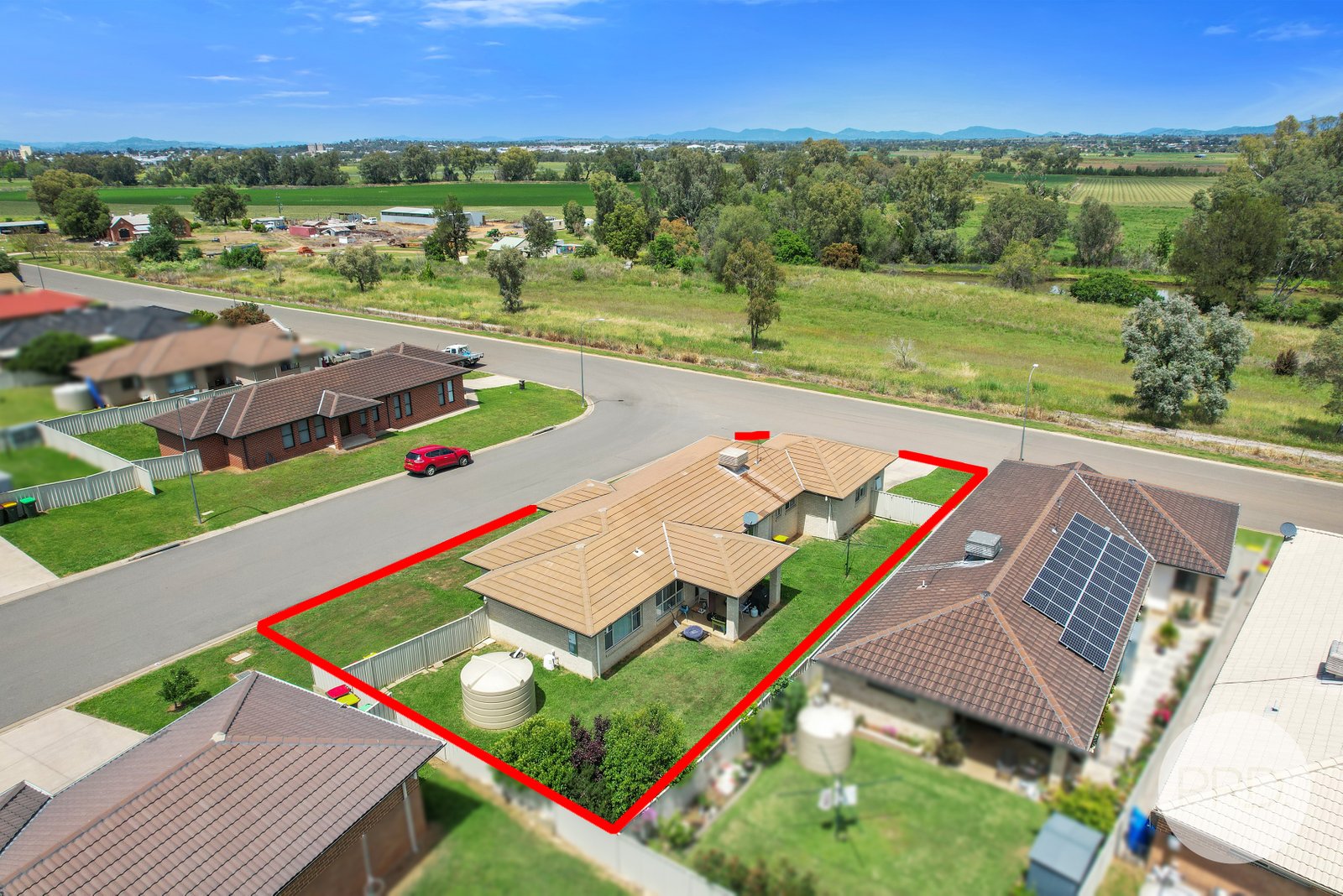 42 Orley Drive TAMWORTH 15