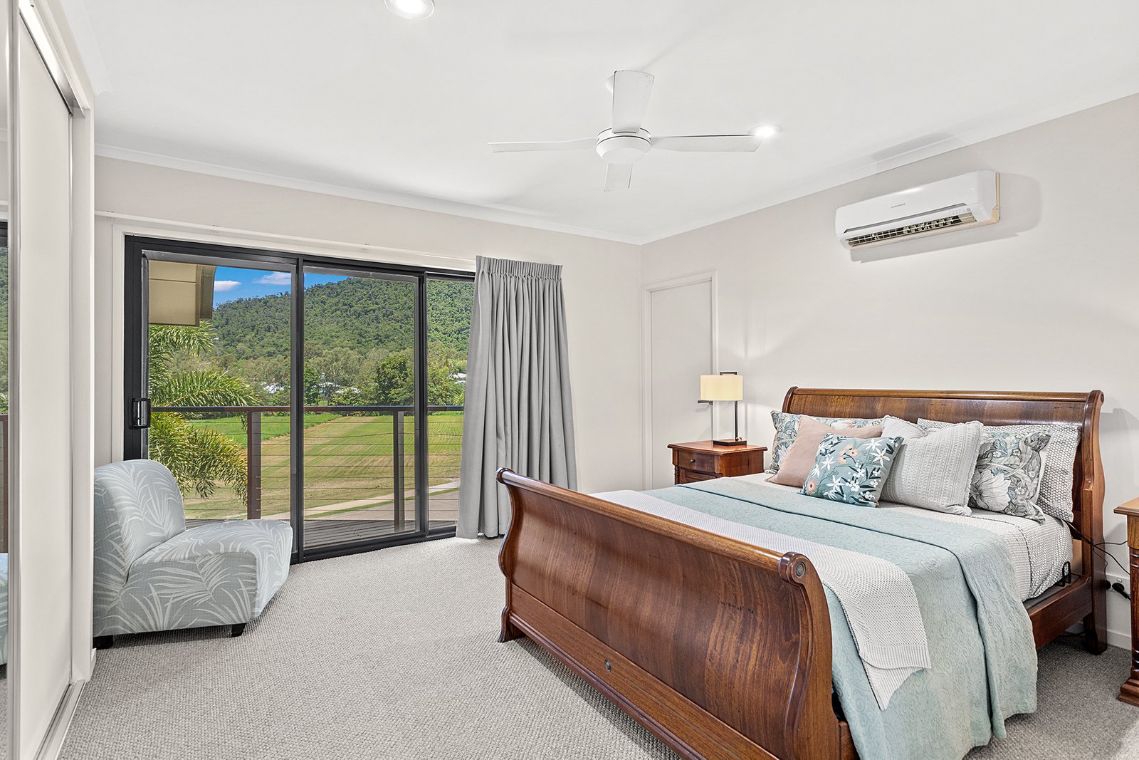 42 Parker Road CANNONVALE 8