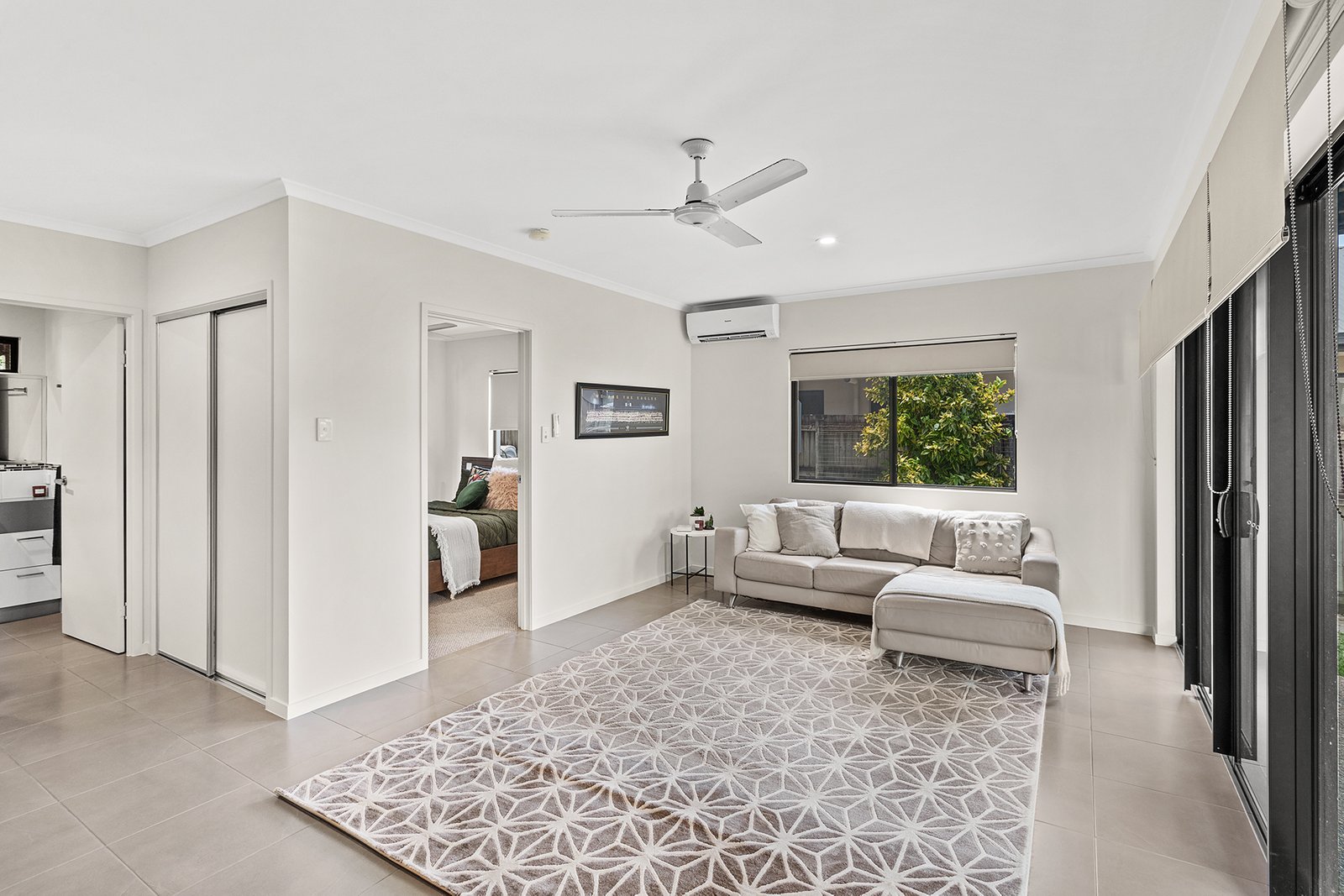 42 Parker Road CANNONVALE 13