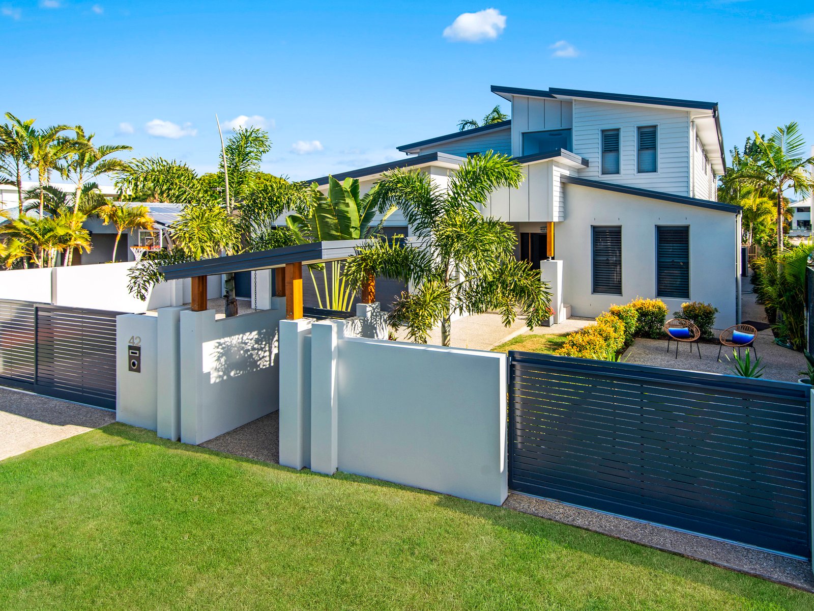 42 Parnki Parade PALM BEACH 1