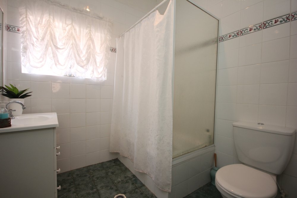 42 Pasadena Street MONTEREY 5