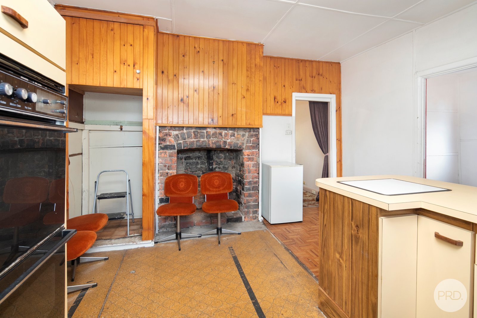 42 Peel Street South GOLDEN POINT 9