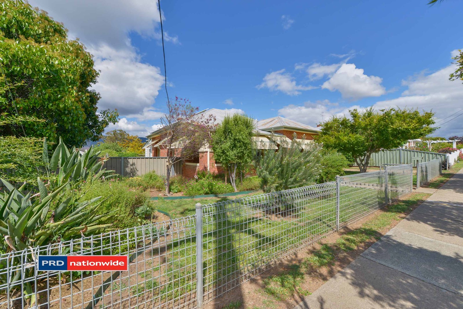 42 Phillip Street TAMWORTH 5